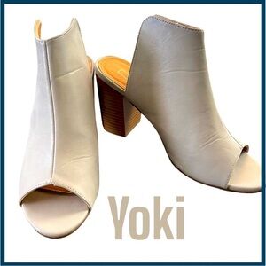 Yoki Light Grey Peep Toe Vegan Leather Mule (9)